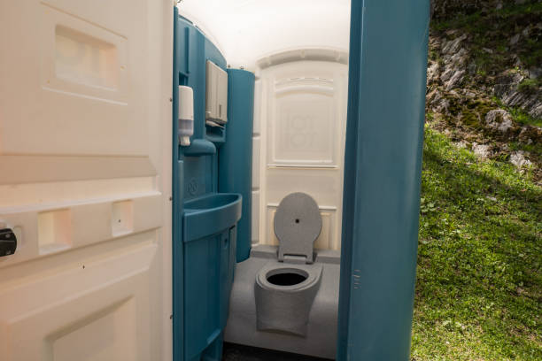 Best Portable toilet rental cost  in Las Flores, CA